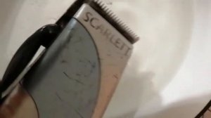 КАК ПОЧИСТИТЬ ЭЛЕКТРОБРИТВУ?