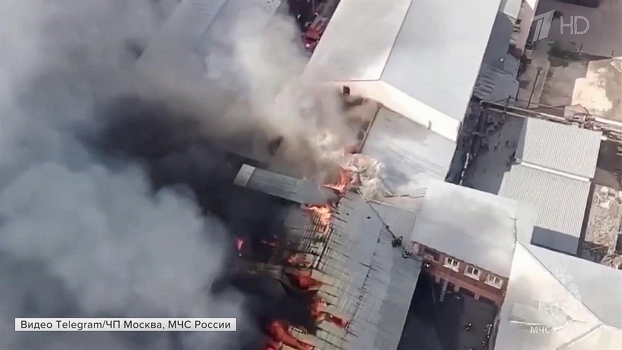 Крупный пожар тушат в подмосковном Ногинске