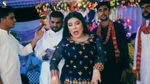 Chakh Le Angoor , Chahat Baloch Dance Performance Lodhra Show 2022 смотреть онлайн