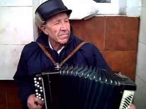 дядя Коля. "Канарейка", "Матаня", "Страдания" , "Вальс". (Липецкий рынок)