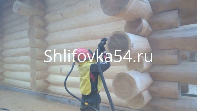 Шлифовка дома из кедра ручной рубки. Чистка торца смотреть онлайн