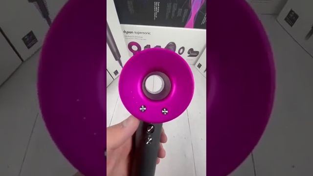 Фен Dyson Supersonic HD08 в работе (краткий обзор) смотреть онлайн