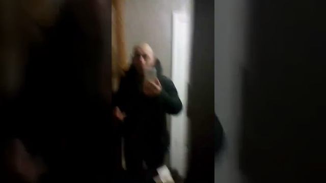 Сверкает лысина, песенка про лысину:))от 3 неизвестного!! смотреть онлайн