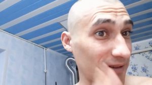 Проиграл спор жене, и побрился на лысо )) во всем виноват коронавирус COVID-19