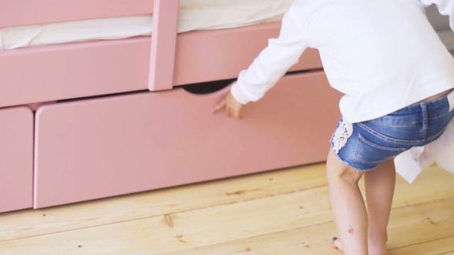 Детская кровать - домик двухъярусная кровать кровать из массива LikeBed смотреть онлайн