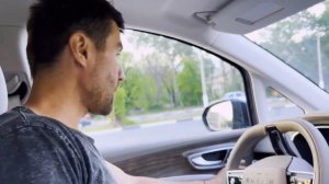 Roewe IMAX8 - Крутой электрический минивэн представительного класса в два раза дешевле Мерседеса!