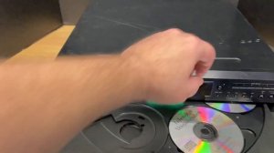 Onkyo DX-C390 6 Disc CD changer demo