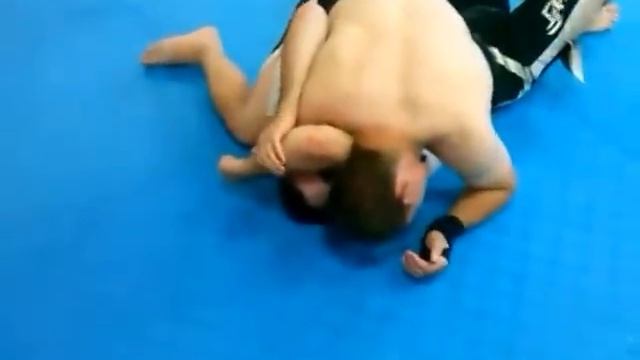 Удушающие приемы. Удушение через руку. смотреть онлайн