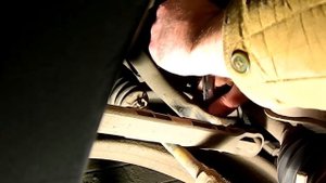 Замена стоек стабилизатора Chevrolet Cruze Orlando Opel Astra J Insignia