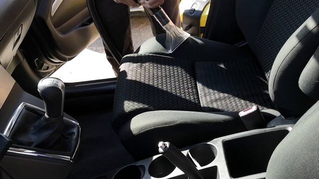 Aspirador Karcher SE 4002 Lavando tapicería de coche 2023 смотреть онлайн