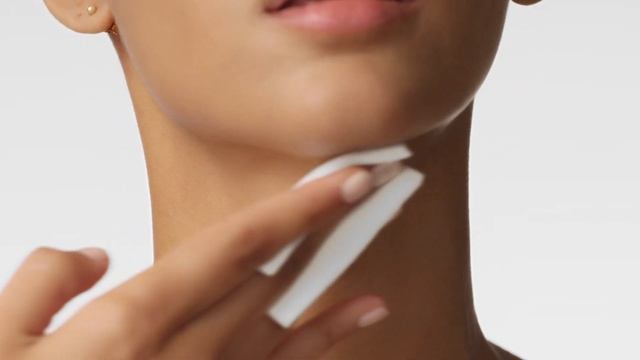 How To Use the Facial Cotton | Shiseido смотреть онлайн