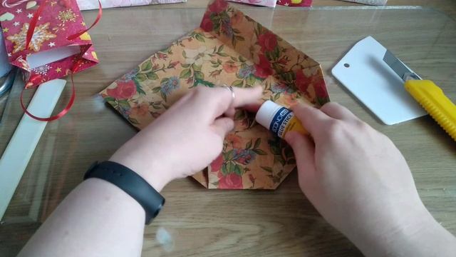 Как использовать подарочную бумагу или из чего сделать ЭКО пакеты/what to make eco bags from смотреть онлайн