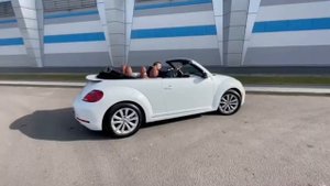 Volkswagen Beetle Cabrio (Фольксваген Битл кабриолет) II (A5) 1.8 Turbo AT