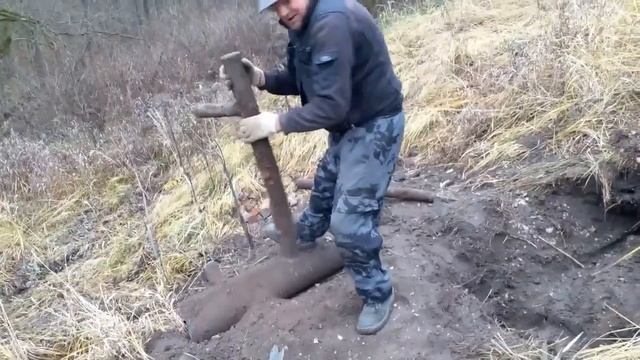 Копаем берег речки находки удивляют!!!!!! смотреть онлайн