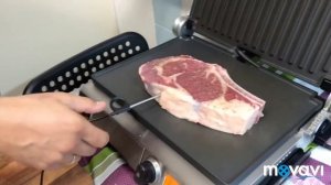 Ковбой стейк с ткемали соусом