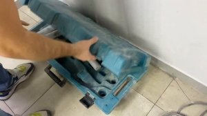 Отбойный молоток макита