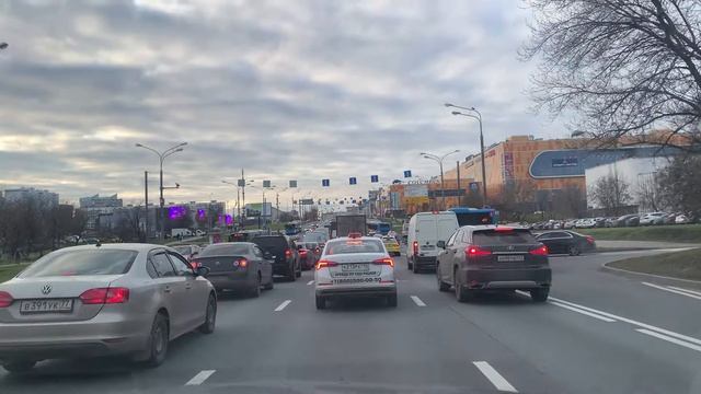 Вышла на работу. Будни мастера маникюра. Сегодня одна клиентка. смотреть онлайн