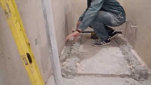 Стяжка по маякам,своими руками