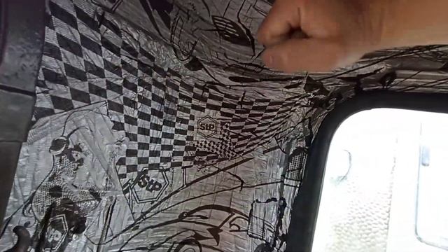 Сравнение родной шумоизоляции дома на колесах ГАЗ-66 и современной(вибро) STP всего 2мм. смотреть онлайн