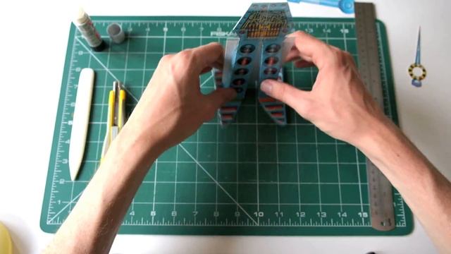 Walking Terror Robot - Paper Craft Toy Model Automaton