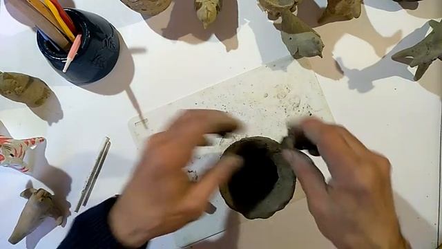 Урок скульптуры. Кувшин из глины смотреть онлайн