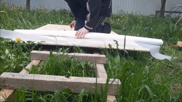 Простой способ укладки пароизоляции на потолке при обшивке ОСП
