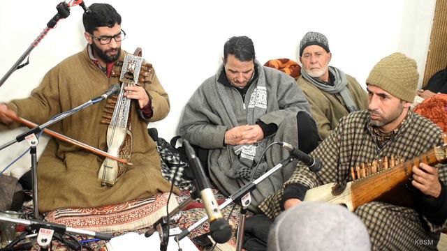 # 461 Couplets Of Lal Ded ( Lalleshwari ) & Alamdar E Kashmir RA Hussain Khan Kashmiri KBSM