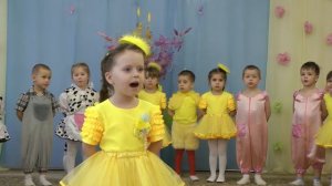 Песенка про бабушку  на утреннике 8 Марта 2017 в младшей группе Воспитатель Леонтович С В