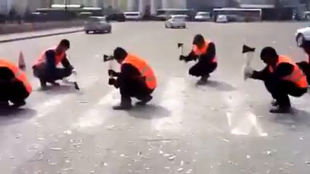 Нанопилинг асфальта: стирание разметки в России смотреть онлайн