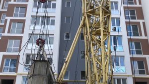 Демонтаж баштового крану КБ-403А | Опускання башти | modelcranes