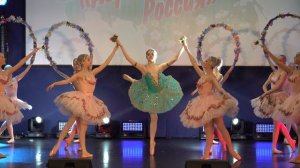 230411 Оживленный сад