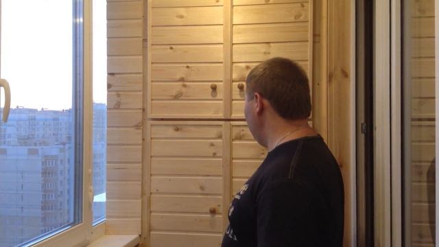 Шкаф на балкон из вагонки от Народных окон. Видео отзыв клиента смотреть онлайн