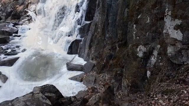 Смольные водопады, осень. Шкотовский район.