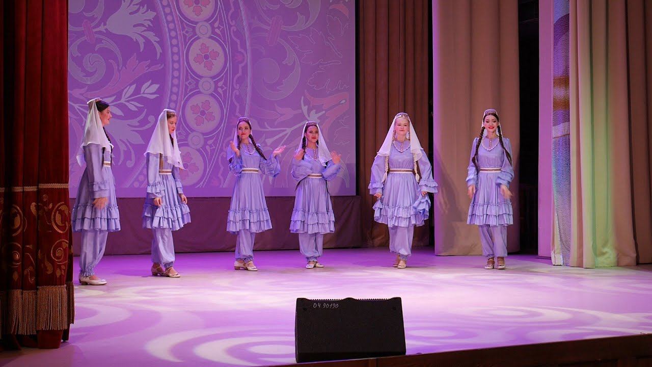 Клуб татарской молодёжи "Идель". Танец "Шесть девушек"