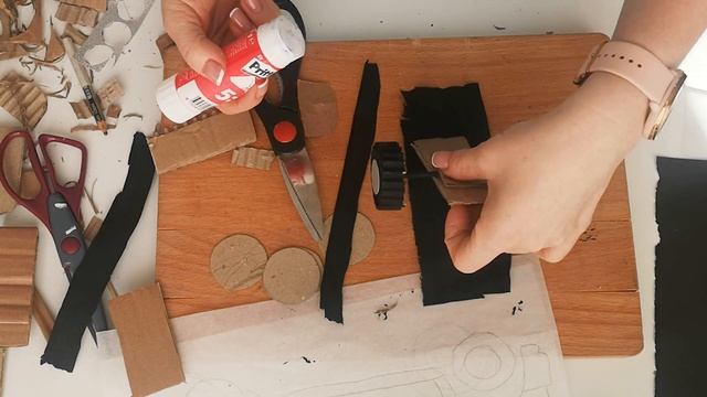 Автомобиль для любимого мужчины))))Машинка из картона с чупа чупс. смотреть онлайн