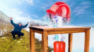 ПРОБЬЕТ ЛИ ВОДА СТРОИТЕЛЬНУЮ КАСКУ