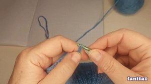 Манишка спицами для девочки. Экспресс МК. Простая обвязка края крючком узором "веер".