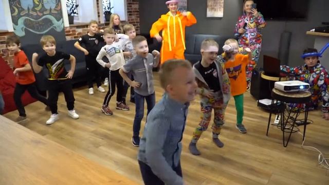 Амонг ас. Мультимедиа квест на день рождение. Аниматоры Минск. смотреть онлайн