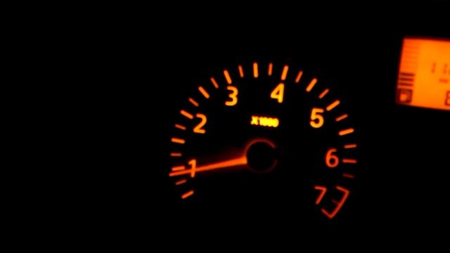 сандеро плавают обороты смотреть онлайн