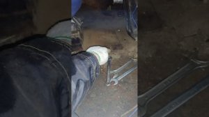 Обслуживание погрузчика FUKAI . Как залить масло в двигатель на мини погрузчике