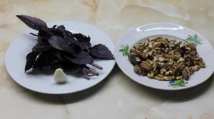 Соус из базиликом и грецким орехом