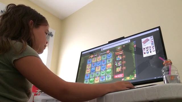 Lexi Land Trizzle Gaming смотреть онлайн