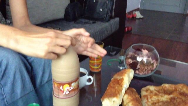 Болгария. Болгарская кухня. Завтрак Болгарина