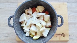 Овощное рагу с баклажанами и тыквой