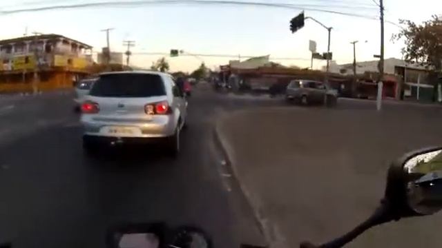 CAMERA X XTREME ACTION CAM DXG-5G9V FULL HD E HDMI NA XJ6 смотреть онлайн