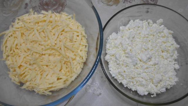 Сырные лепешки в духовке