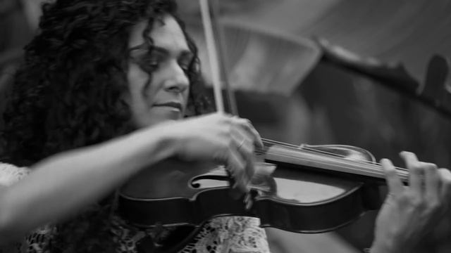 Vitamin String Quartet - Video Games - Vitamin String Quartet Performs Lana Del Rey смотреть онлайн