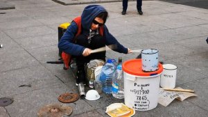 Уличный музыкант Санкт-Петербург 17052023 .mp4