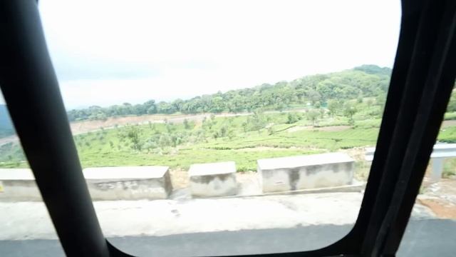 24 HOURS in a CARAVAN in KERALA ? смотреть онлайн