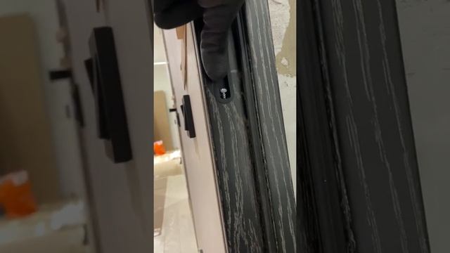 Двери Креда. Как устанавливают двери из дуба?